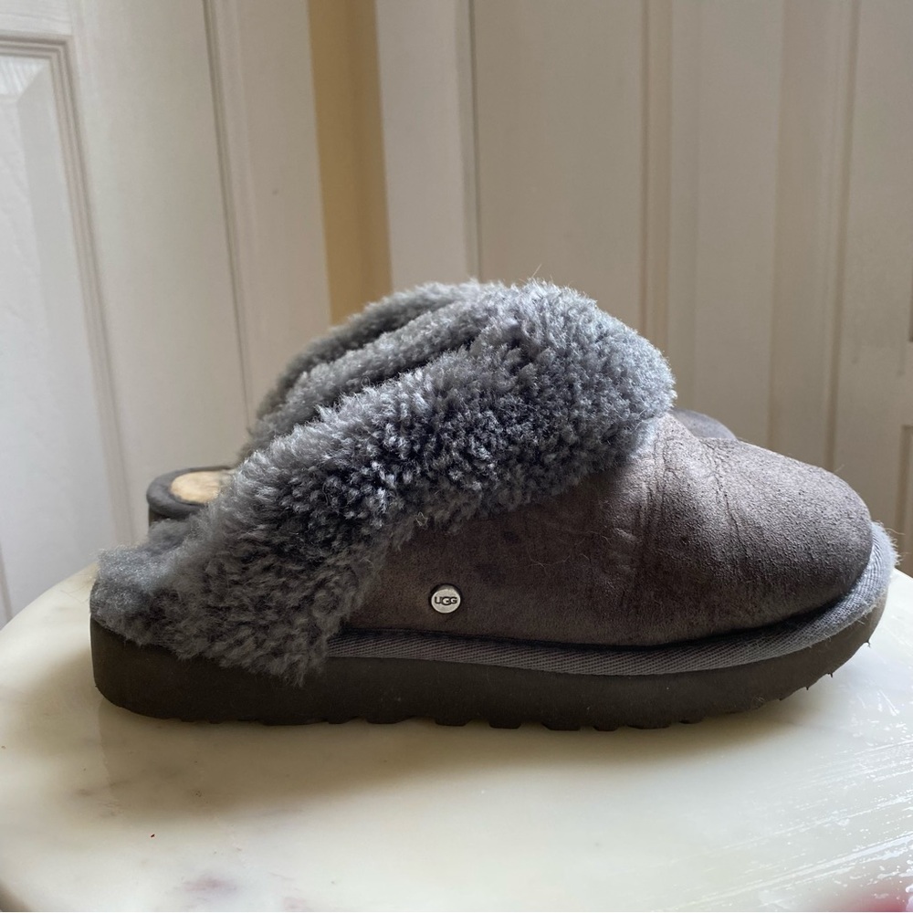 UGG Classic Slipper II